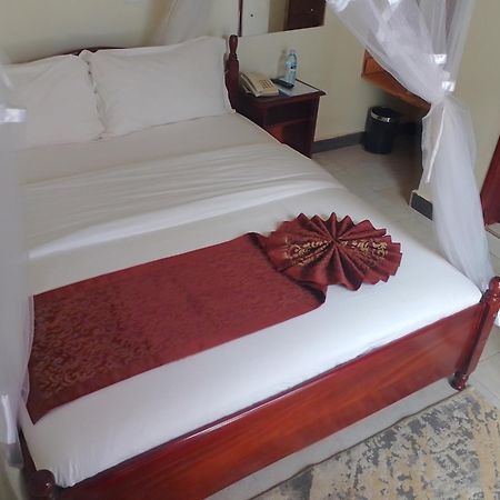 Acacia Country Inn Mbarara Ngoại thất bức ảnh