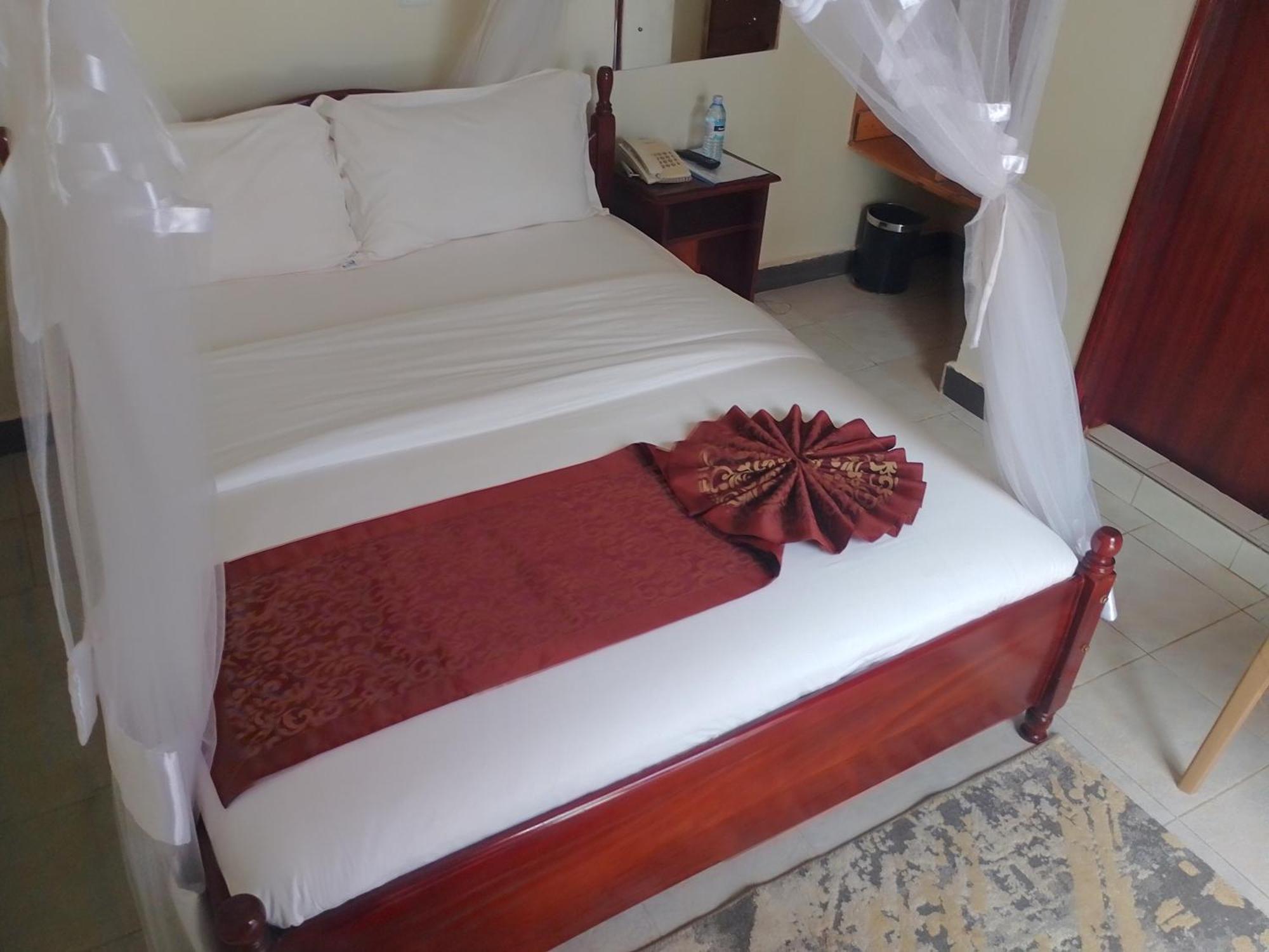 Acacia Country Inn Mbarara Ngoại thất bức ảnh