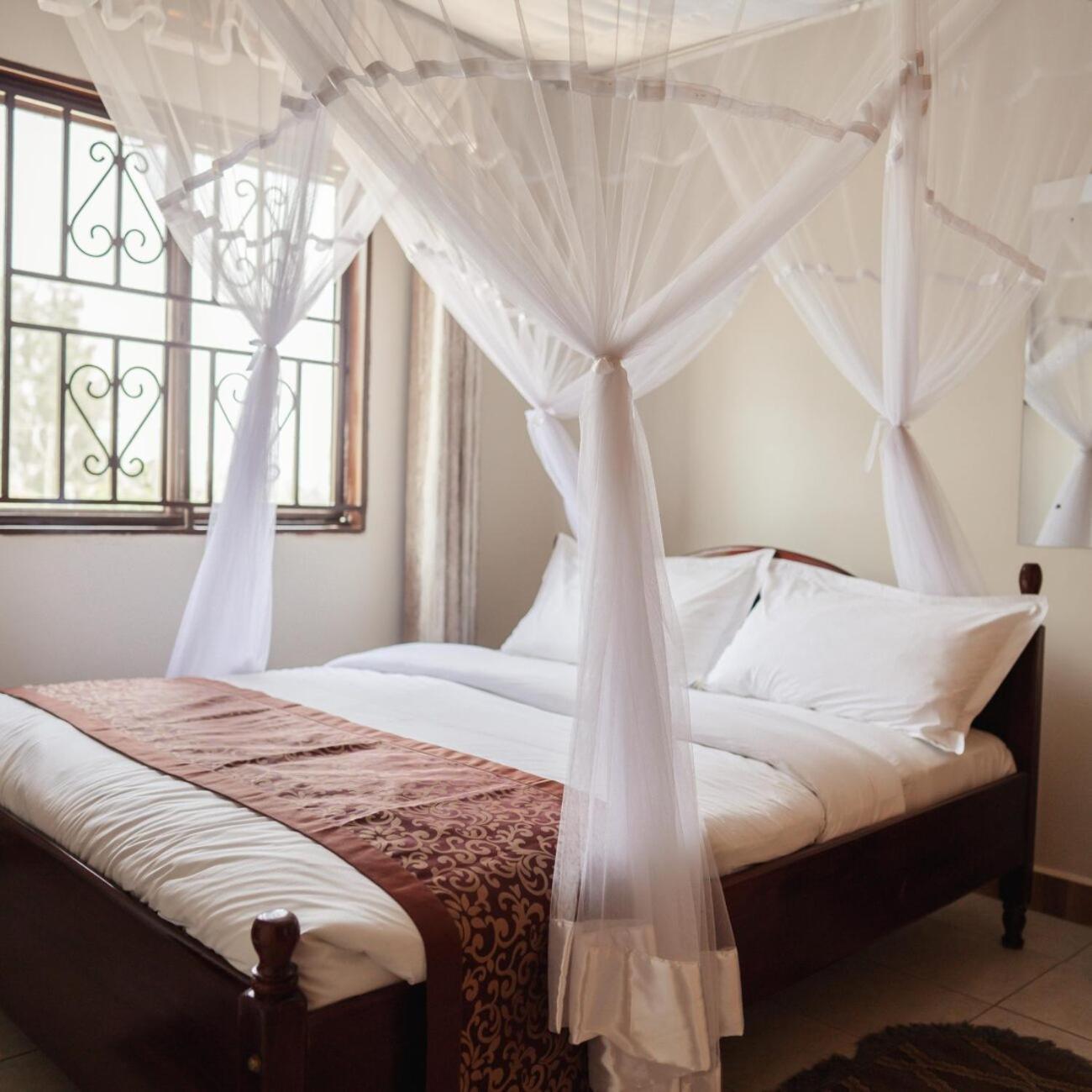 Acacia Country Inn Mbarara Ngoại thất bức ảnh